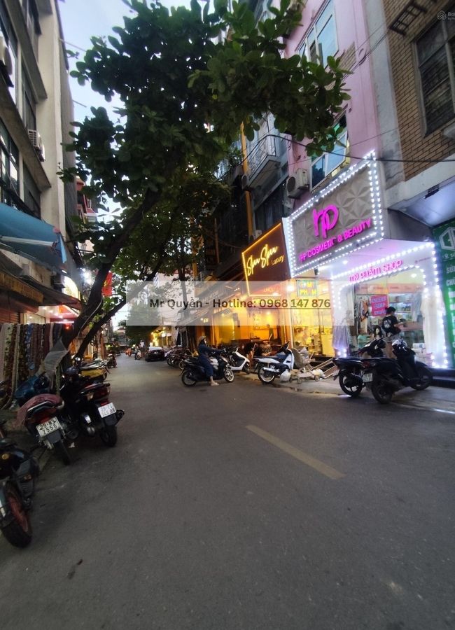 Hiếm! Bán nhà mặt phố Lê Lợi – trung tâm phố cổ Hà Đông, 60m2, mặt tiền 5.6m – Kinh doanh sầm uất, giá chỉ 12.5 tỷ