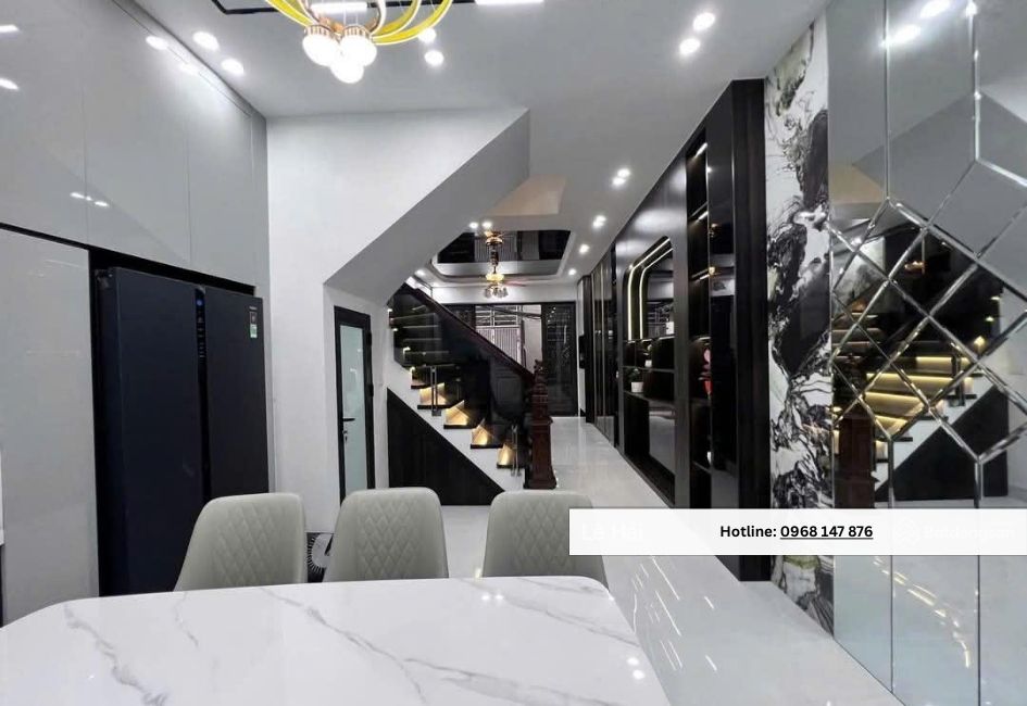 Bán nhà Vạn Phúc – thang máy xịn – ô tô đỗ cửa – kinh doanh tốt – giá chỉ 10 tỷ