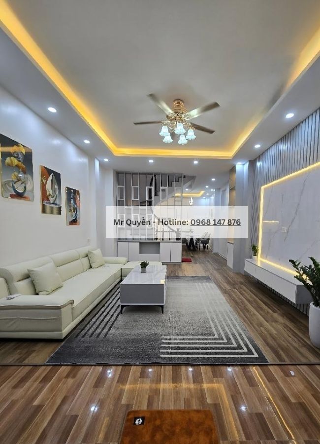 Bán nhà phân lô mặt phố Mỗ Lao Hà Đông, vỉa hè rộng, kinh doanh sầm uất, 5 tầng chỉ hơn 12 tỷ