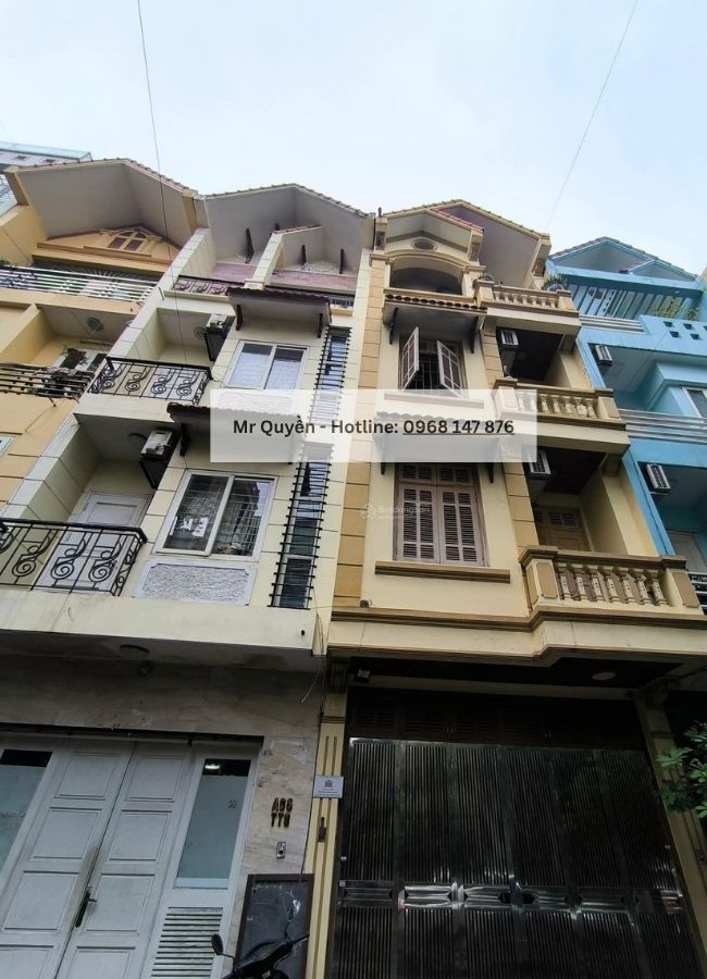 Bán nhà Văn Quán 70m2, 4 tầng, gara ô tô, sau nhà là công viên, vài bước ra hồ Văn Quán, sổ đỏ chính chủ