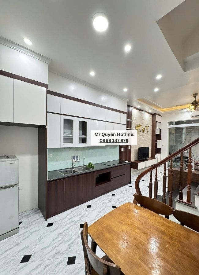 Nhà 5 tầng phố Quang Trung – ô tô đỗ cửa – trung tâm Hà Đông – 35m² – chỉ 8,6 tỷ